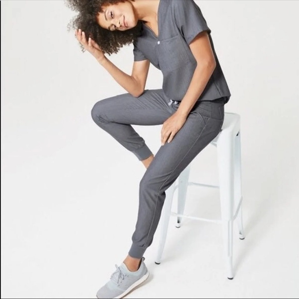 Figs - Zamora Joggers in Graphite SP